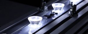 illuminazione tangenziale espositori pubblicitari