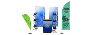 Che espositore scegliere tra roll up banner e bandiere pubblicitarie?