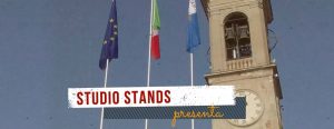 sorridi..gli espositori pubblicitari sono su candid camera